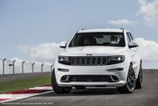 Jeep_grand-cherokee_srt_2014_Foto_1