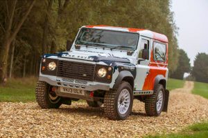 1Land-Rover-Defender-rally_1