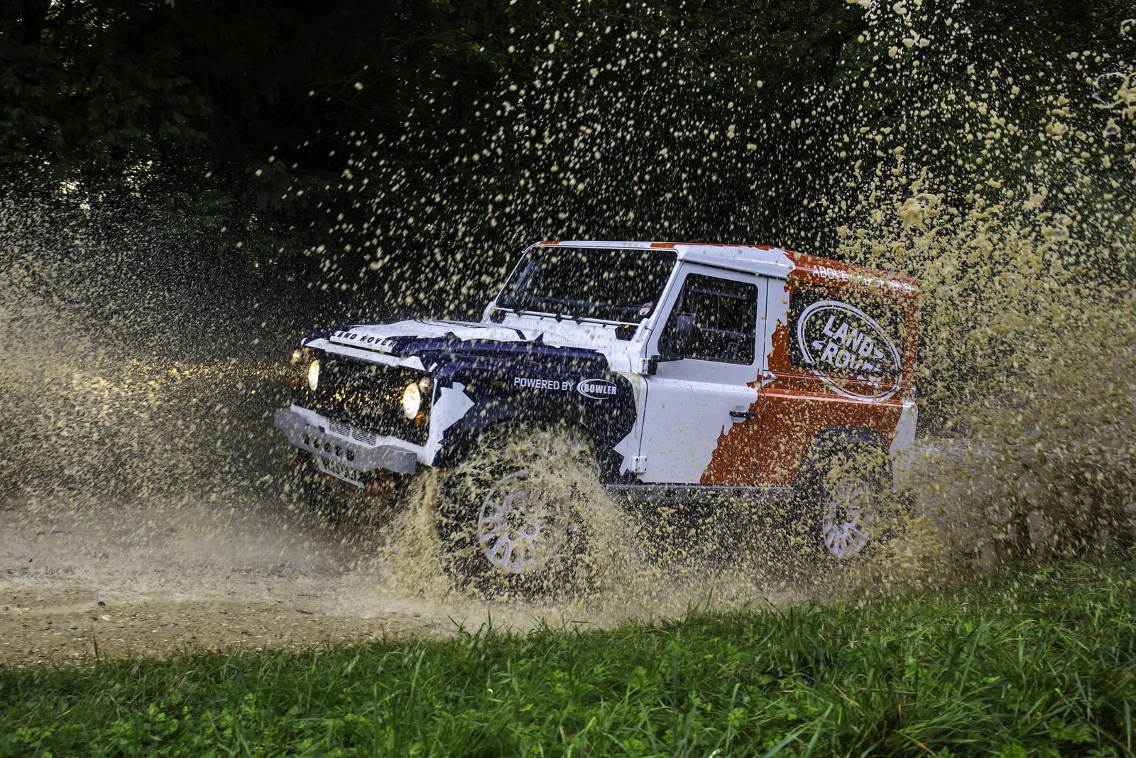 1Land-Rover-Defender-rally_5