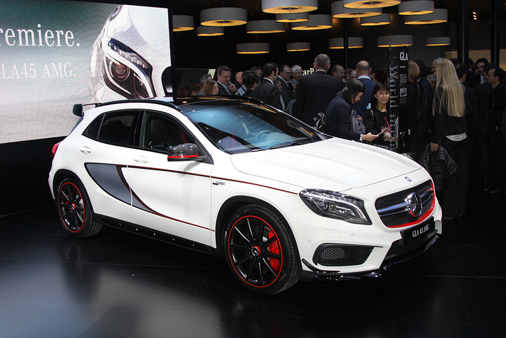 1Mercedes-Benz-GLA-45-AMG_2