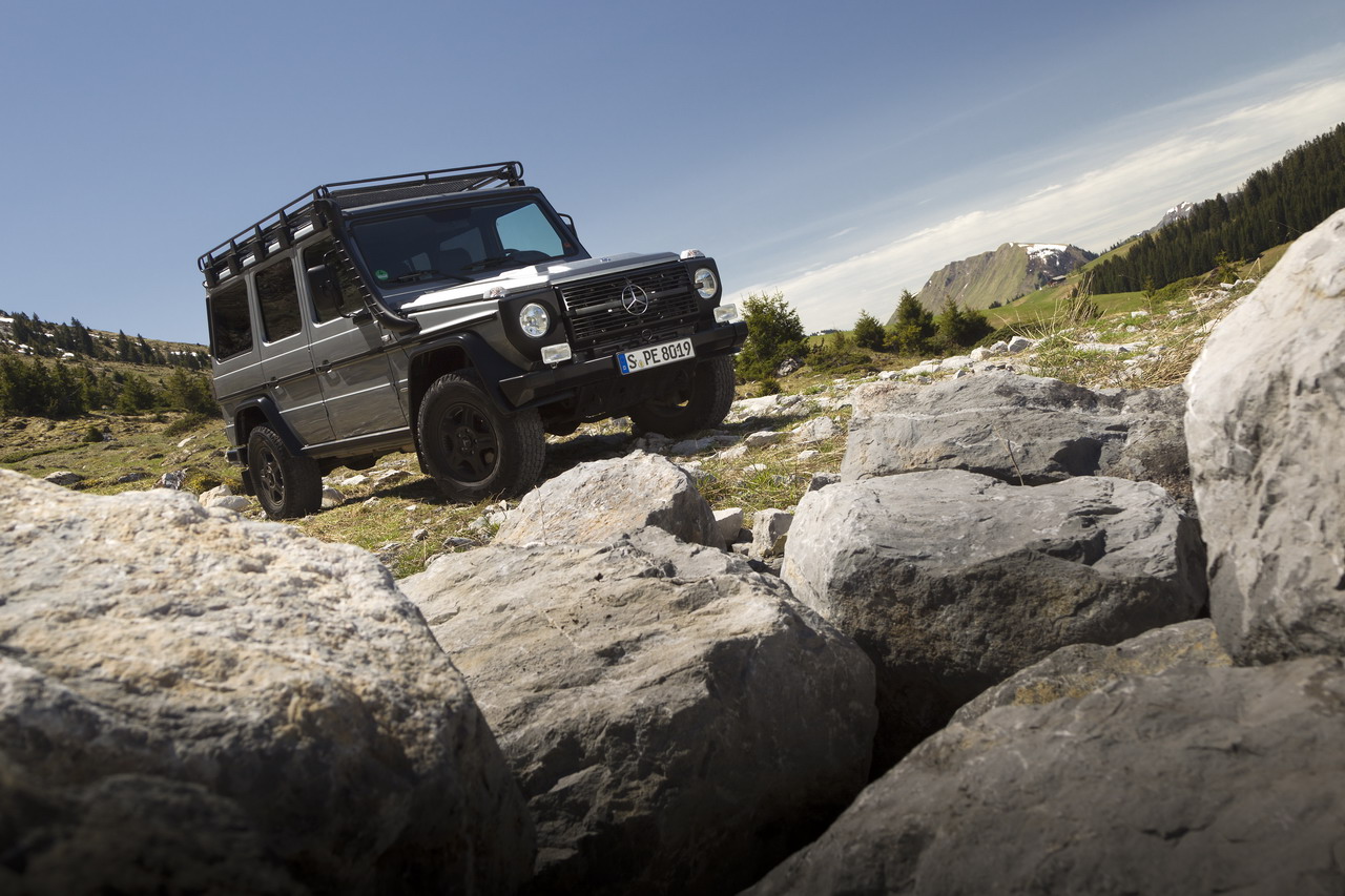 1Mercedes-G-Class-Professional_4