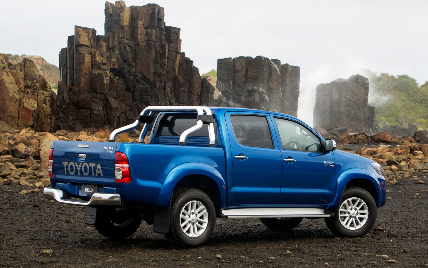 1Hilux_2014_3