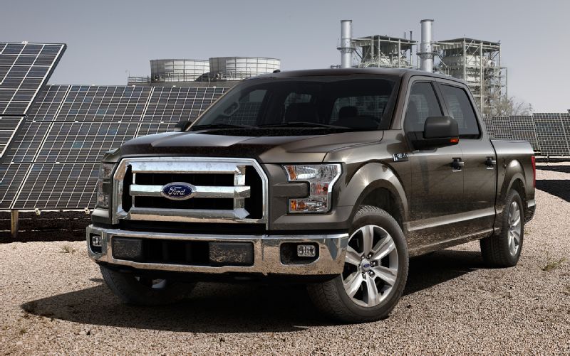 2015-ford-f-150-front-view