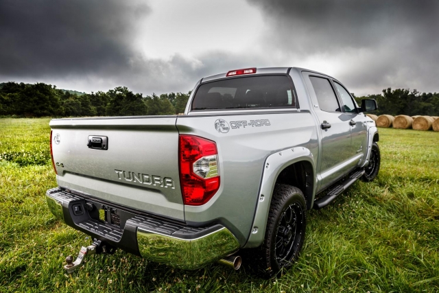 49221-toyota-tundra-bass-pro-shops-road-edition-2015-crossoverplus