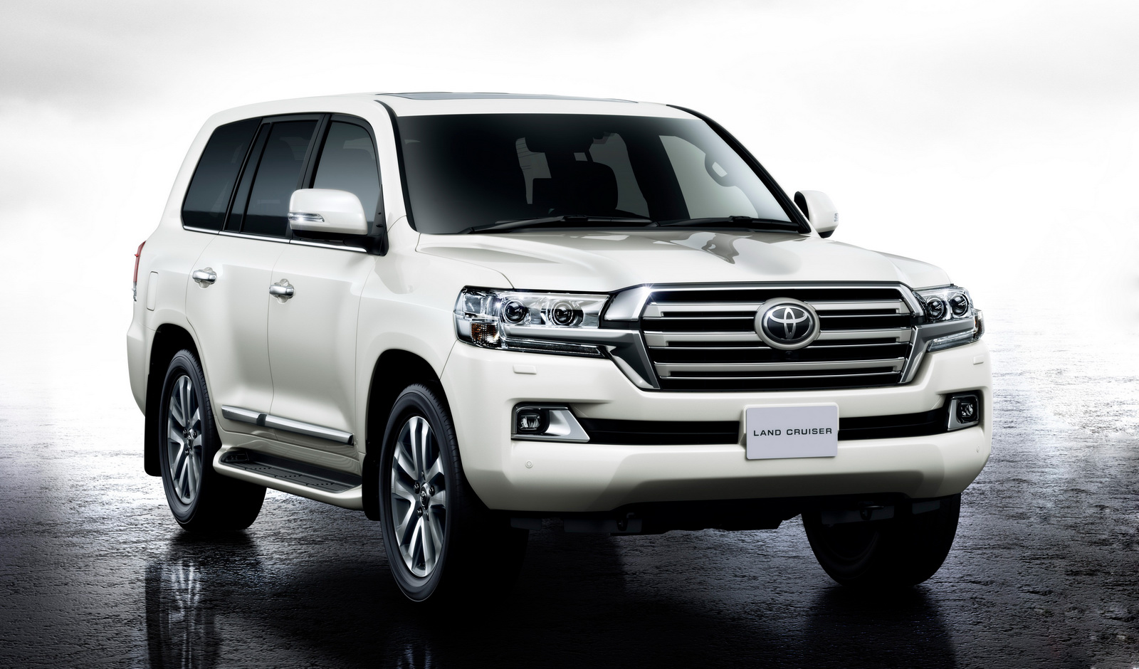 1439811127_toyota-land-cruiser-200-1