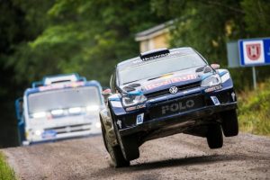Volkswagen Polo WRC против КАМАЗа
